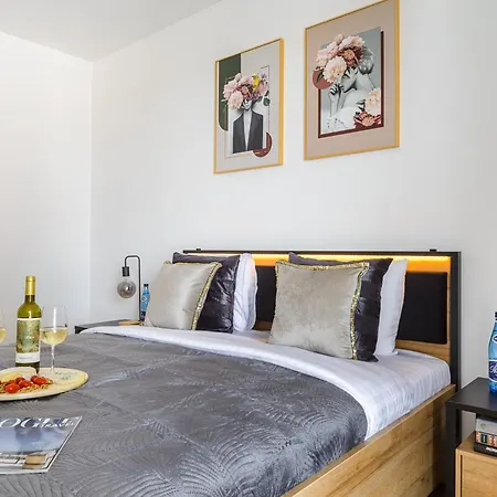 Lumina I Luxury 2br On Drewnowska St I Balcony I Parking Lodz