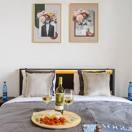Lumina I Luxury 2br On Drewnowska St I Balcony I Parking Apartment *